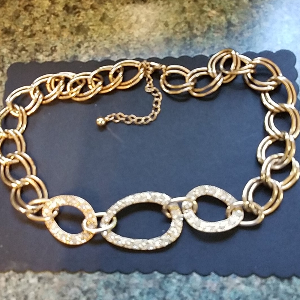 Necklace Big and Bold 19" Gold Tone